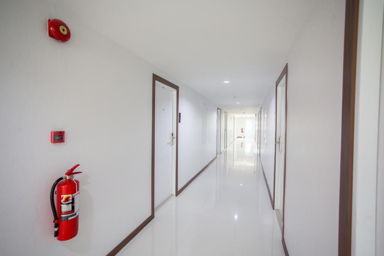 Thongchen Residence Samut Sakhon Exterior photo